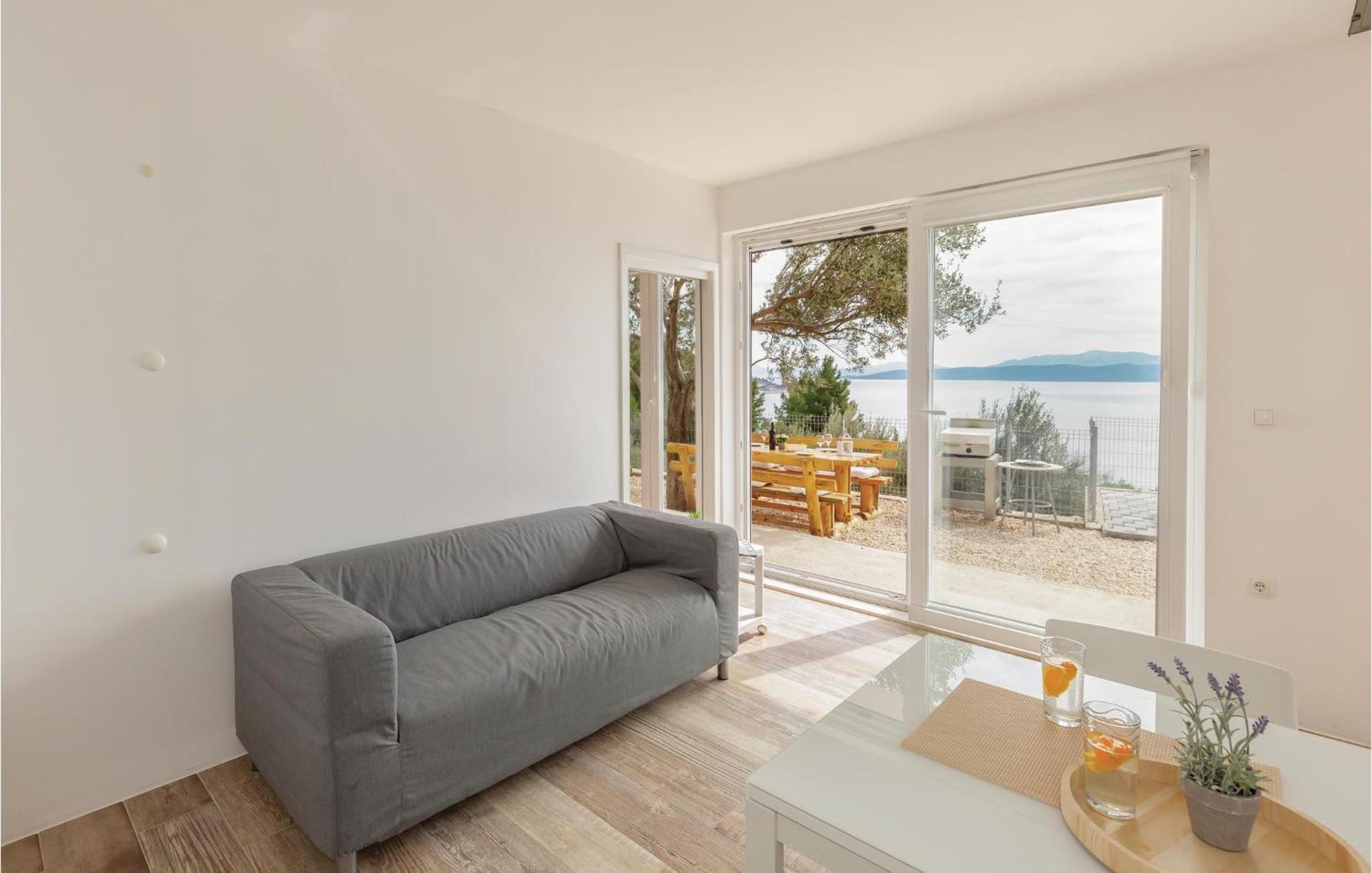 Gorgeous Home In Podgora With Jacuzzi Exteriér fotografie